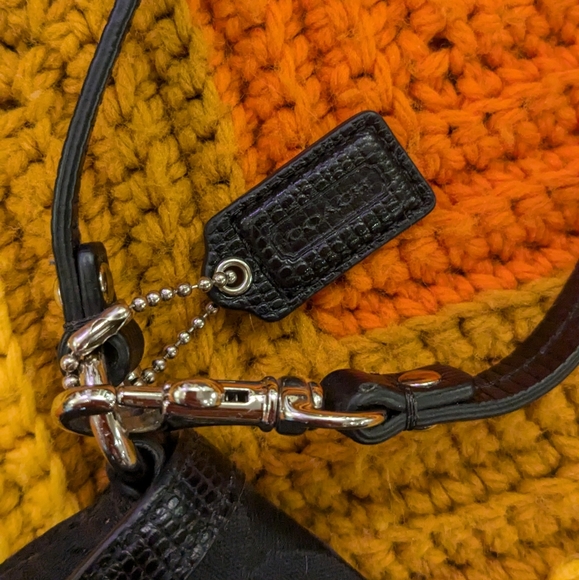 Coach Purse - Picture 4 of 8